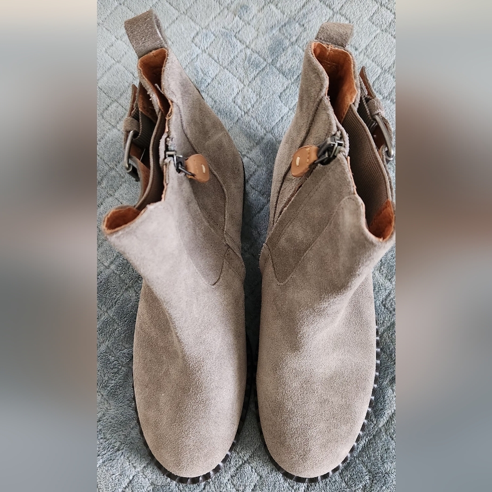 NEW NWOT Kenneth Cole Gentle Souls Ankle Leather Size 6.5 Women's Boots